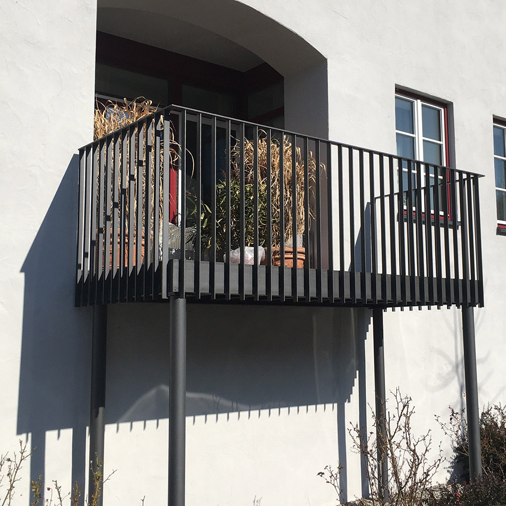 hutterer-metallbau-stahl-balkon-stabgelaender-wasserburg-252
